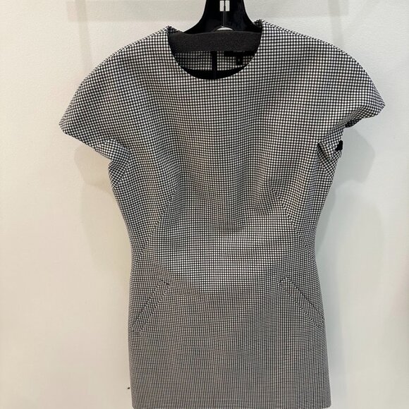 Theory Short Sleeve Mini Dress, Size 2 - Picture 3 of 5
